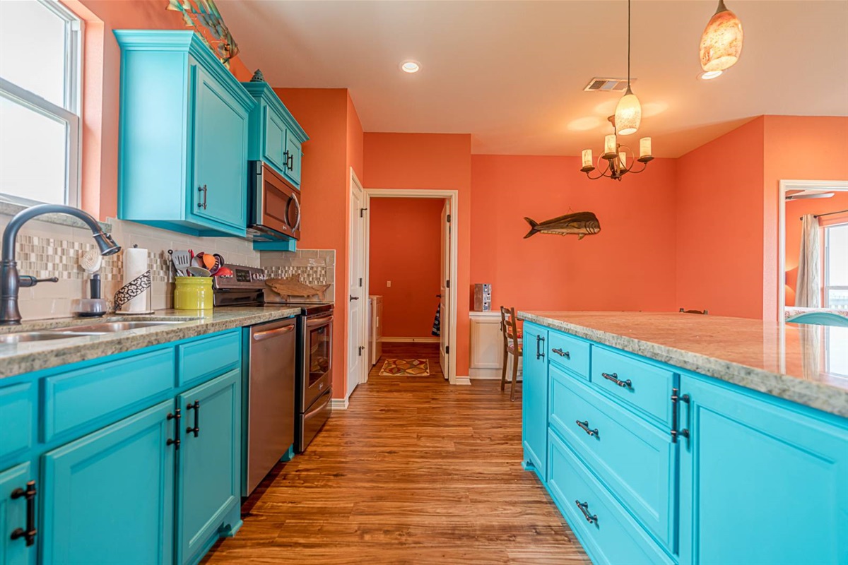 348b5b9223944c0a89504edc5bfccee3 Large | Beachhouse | Texas | TX | Vacation Homes | Galveston | Crystal Beach | Kokomo | Breezy Days | Beachfront Elegance | Sunrise Serenity | Southern Sands Property Management, LLC
