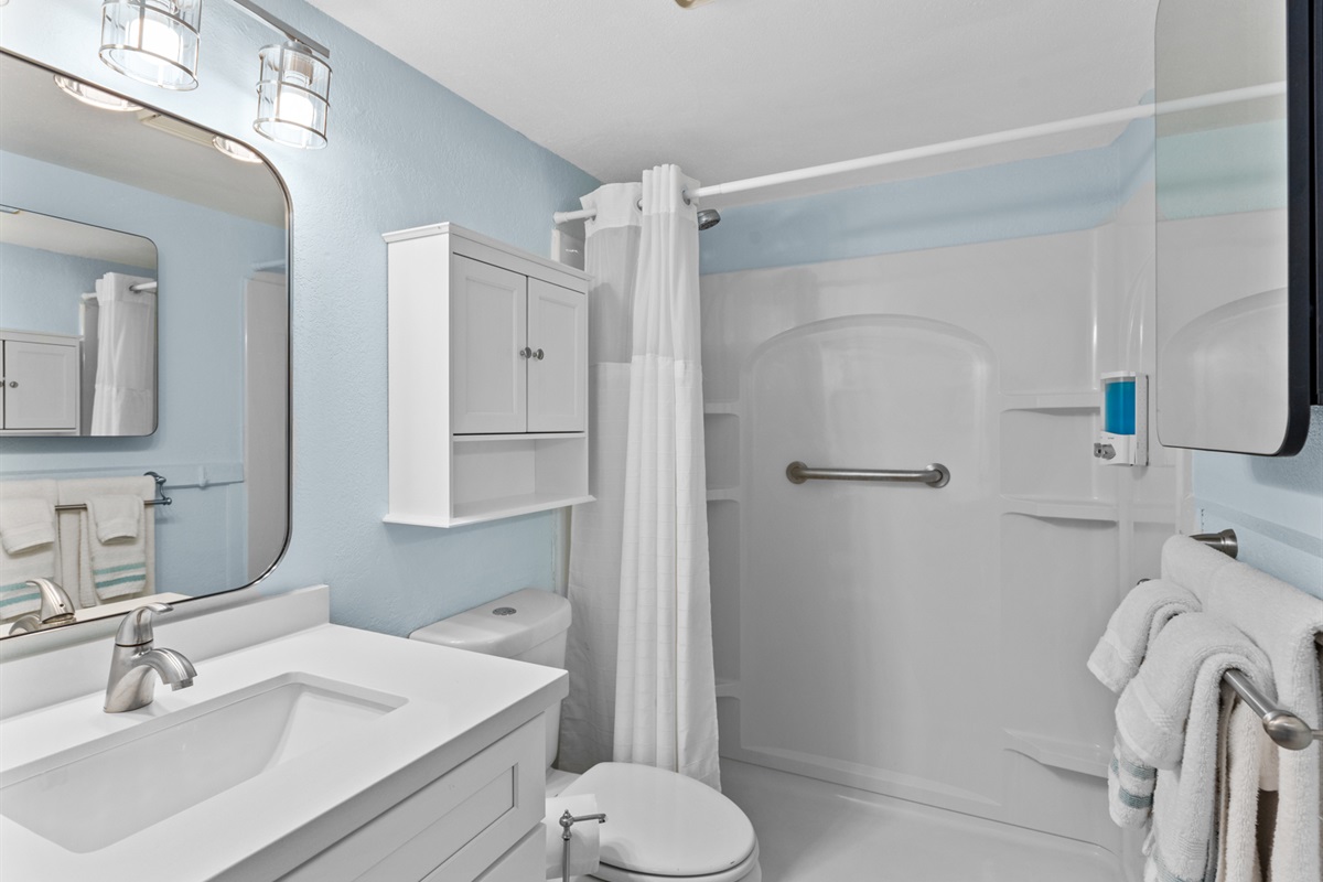 Full Bath with Tub / Shower