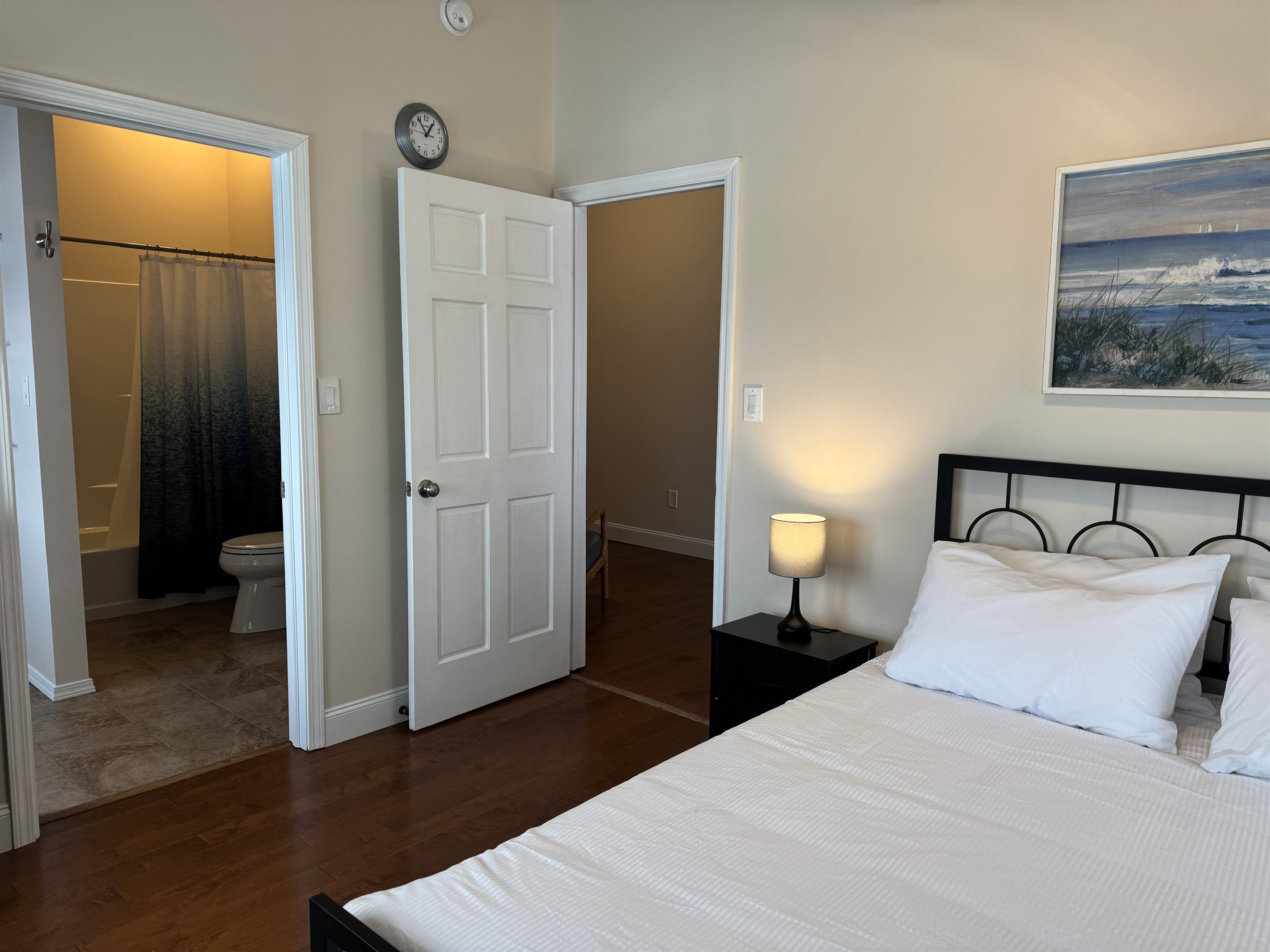 Queen bedroom #3 with ensuite bath