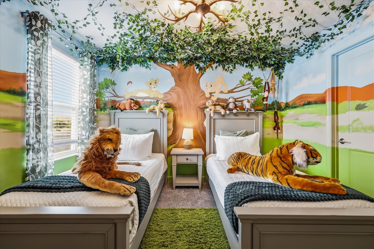 Lion King two twin bedroom