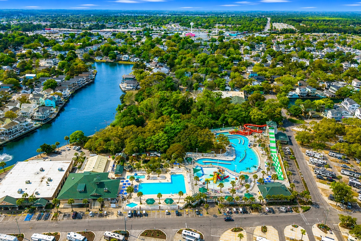 Take advantage of the pool, lazy river, waterpark, cafe and more! 