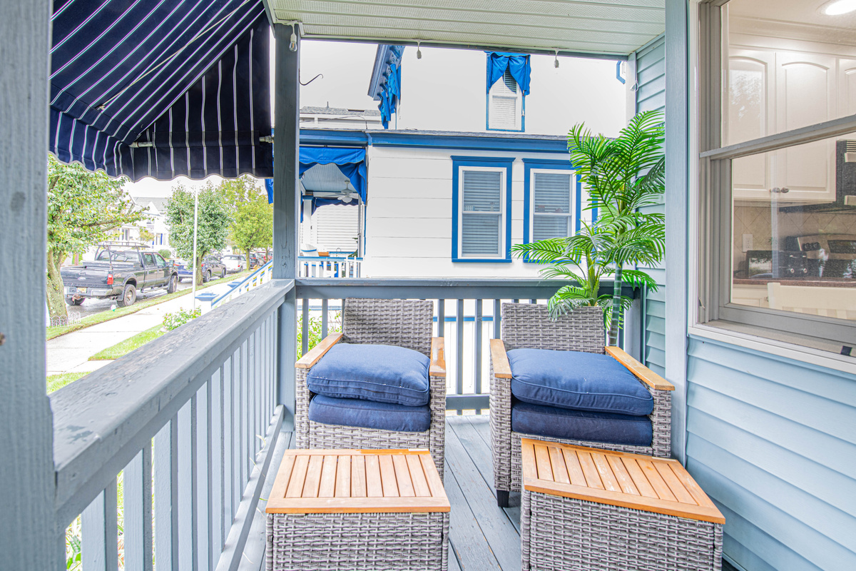 Porch_patio_chairs