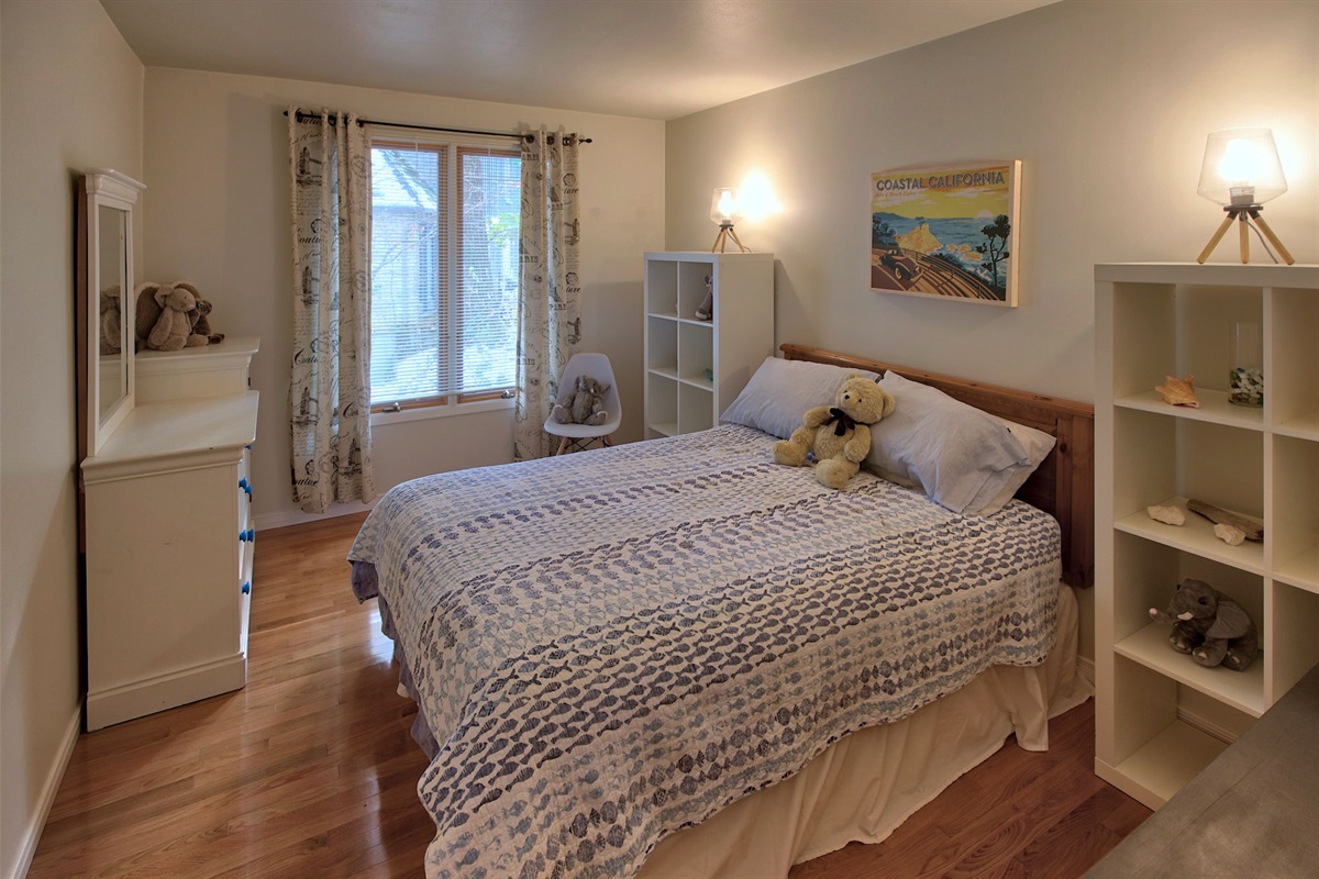 34b7a765c5864f78b6135935fca347b0 Large