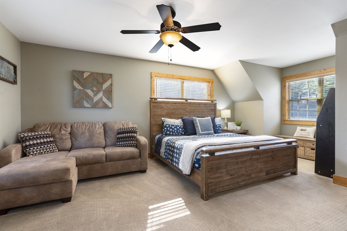 King bedroom #4 w/ queen sofa sleeper