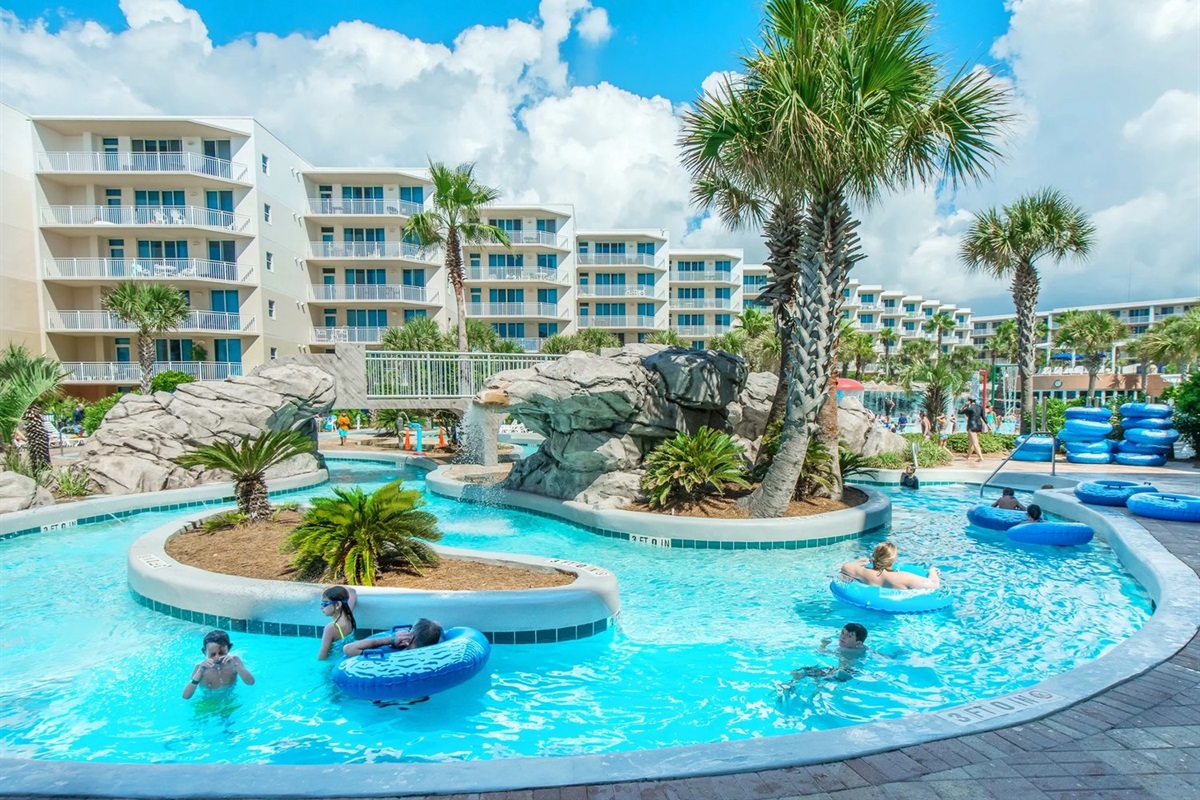 Lagoon pool and lazy river