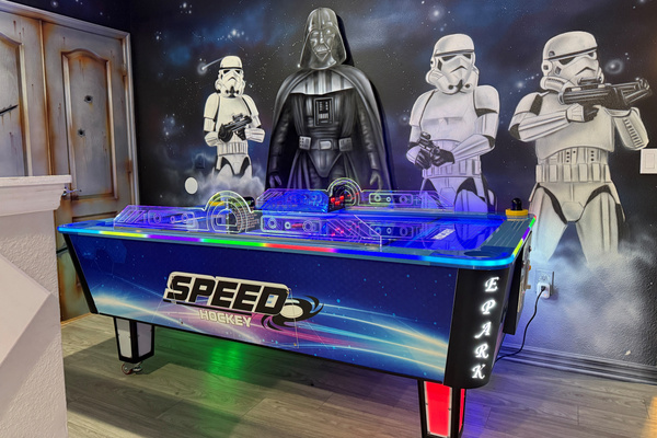 Play Air Hockey