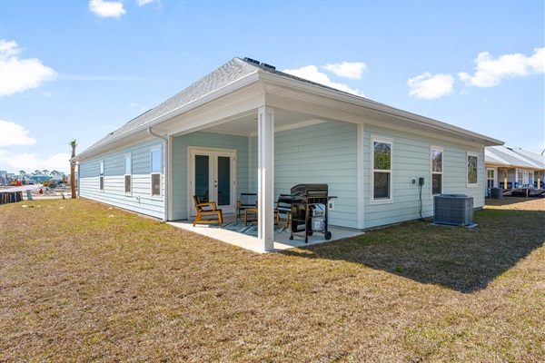 The back and side yard are the perfect spots to throw cornhole or ladder ball