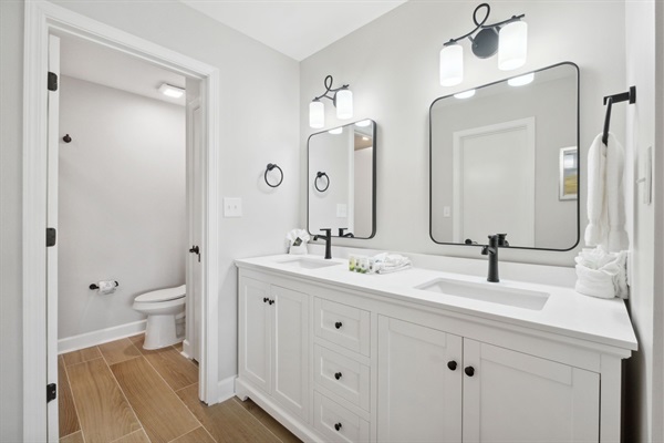 Main bathroom