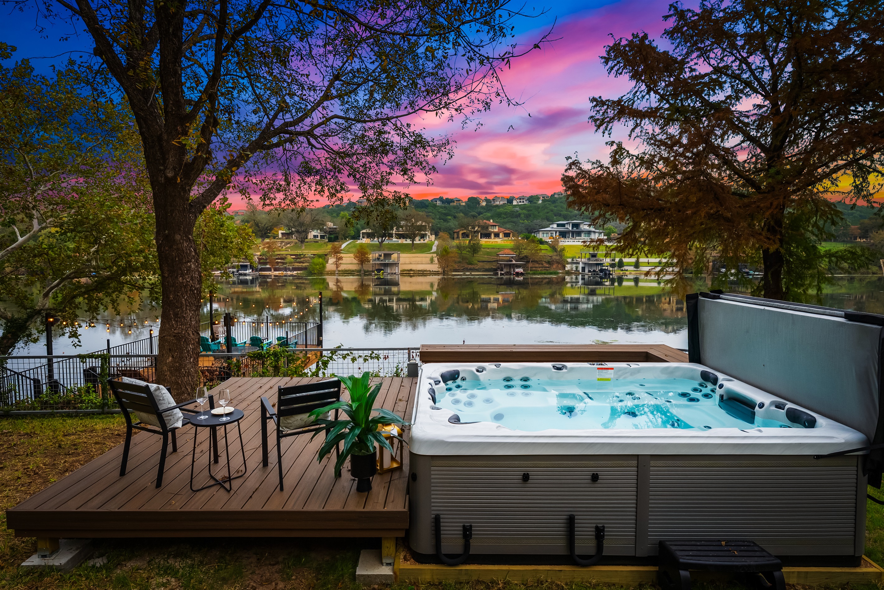 Beautiful 8-person hot tub overlooking the lake