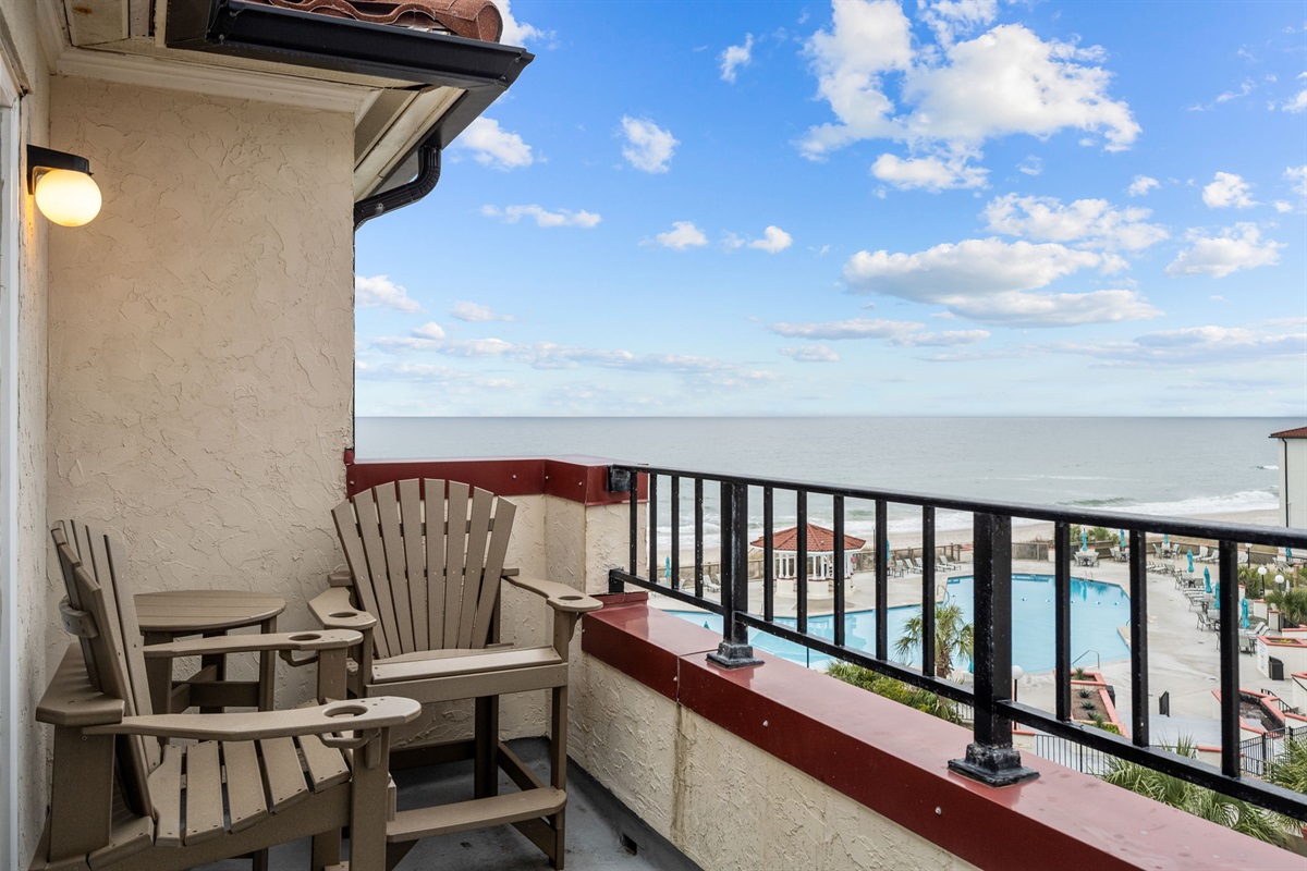Stunning balcony views overlooking the pools and ocean&mdash;perfect for morning coffee or sunset relaxation!