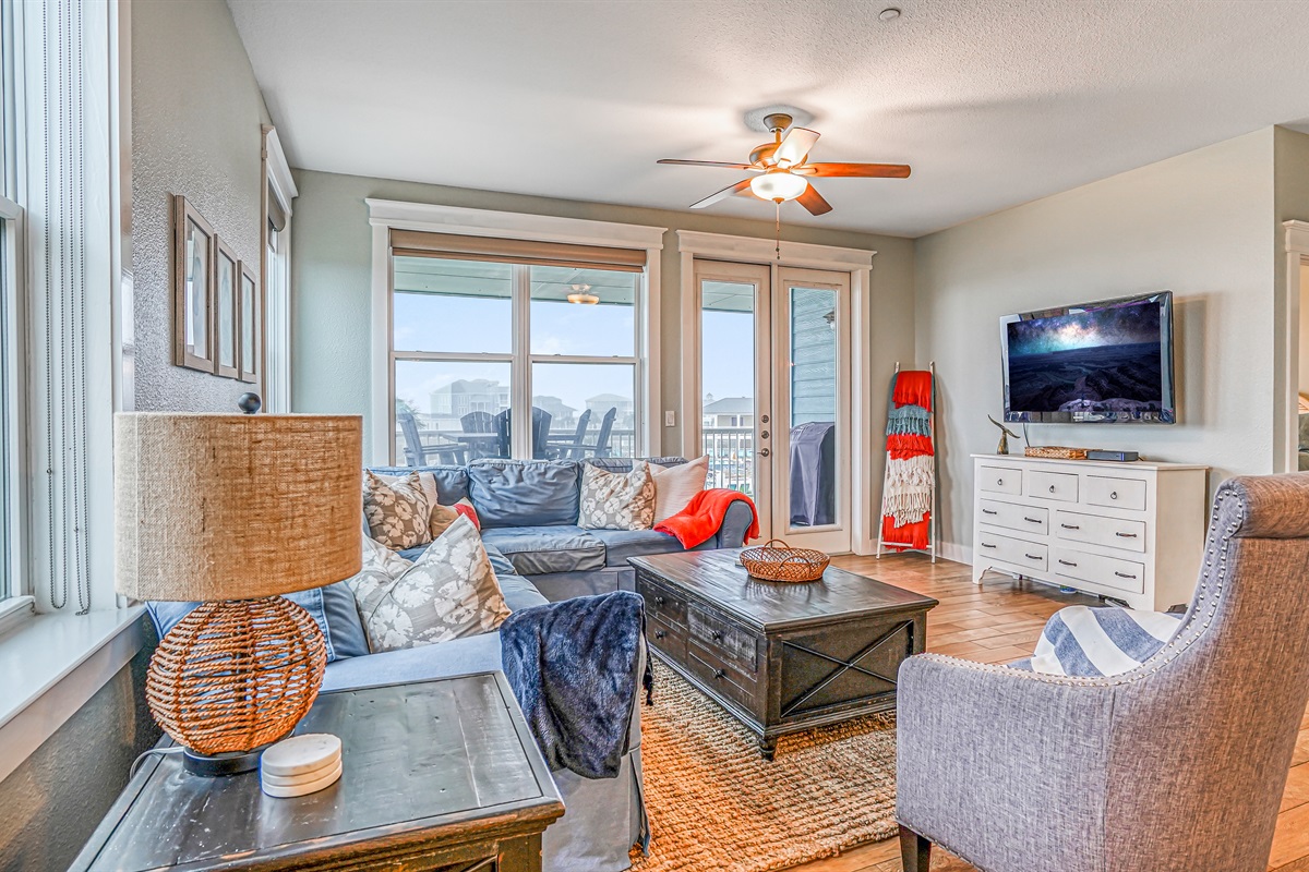 34eee26da3364c8b8bb35d2f8d7842ac Large | Beachhouse | Texas | TX | Vacation Homes | Galveston | Crystal Beach | Kokomo | Breezy Days | Beachfront Elegance | Sunrise Serenity | Southern Sands Property Management, LLC