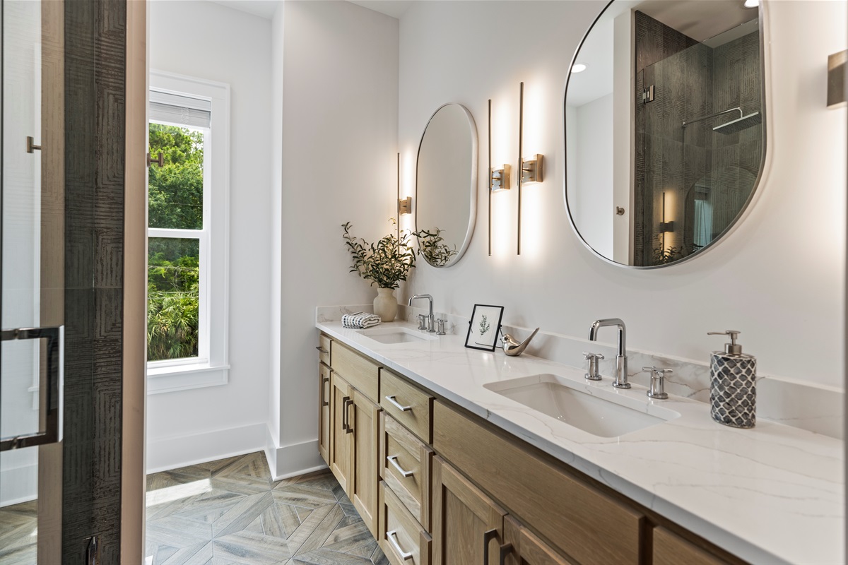 1st Bathroom (2nd Floor)