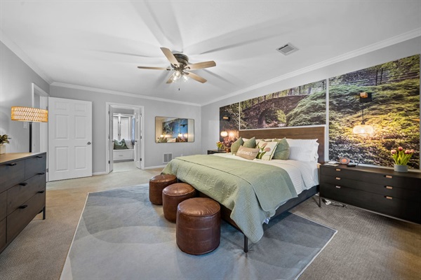 Private-label mattresses and comfy linens — Breakaway on Lake Hamilton