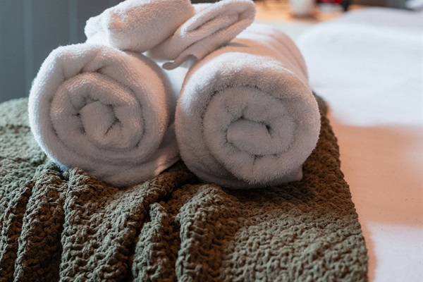 Fresh, fluffy towels ready for relaxing showers and slow, cozy mornings.