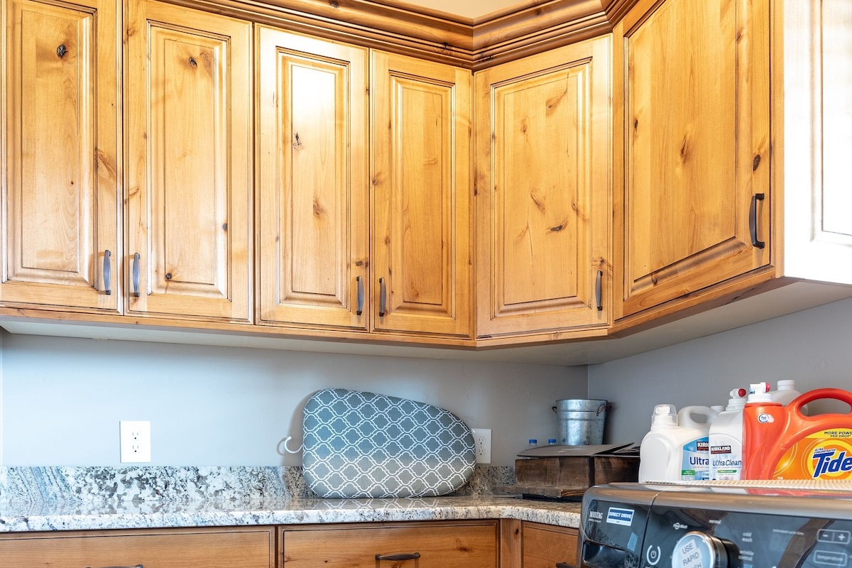 No need to pack extra clothes when you have the use of the laundry room.