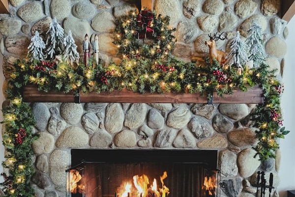 Large wood burning fireplace for amazing cozy fires!