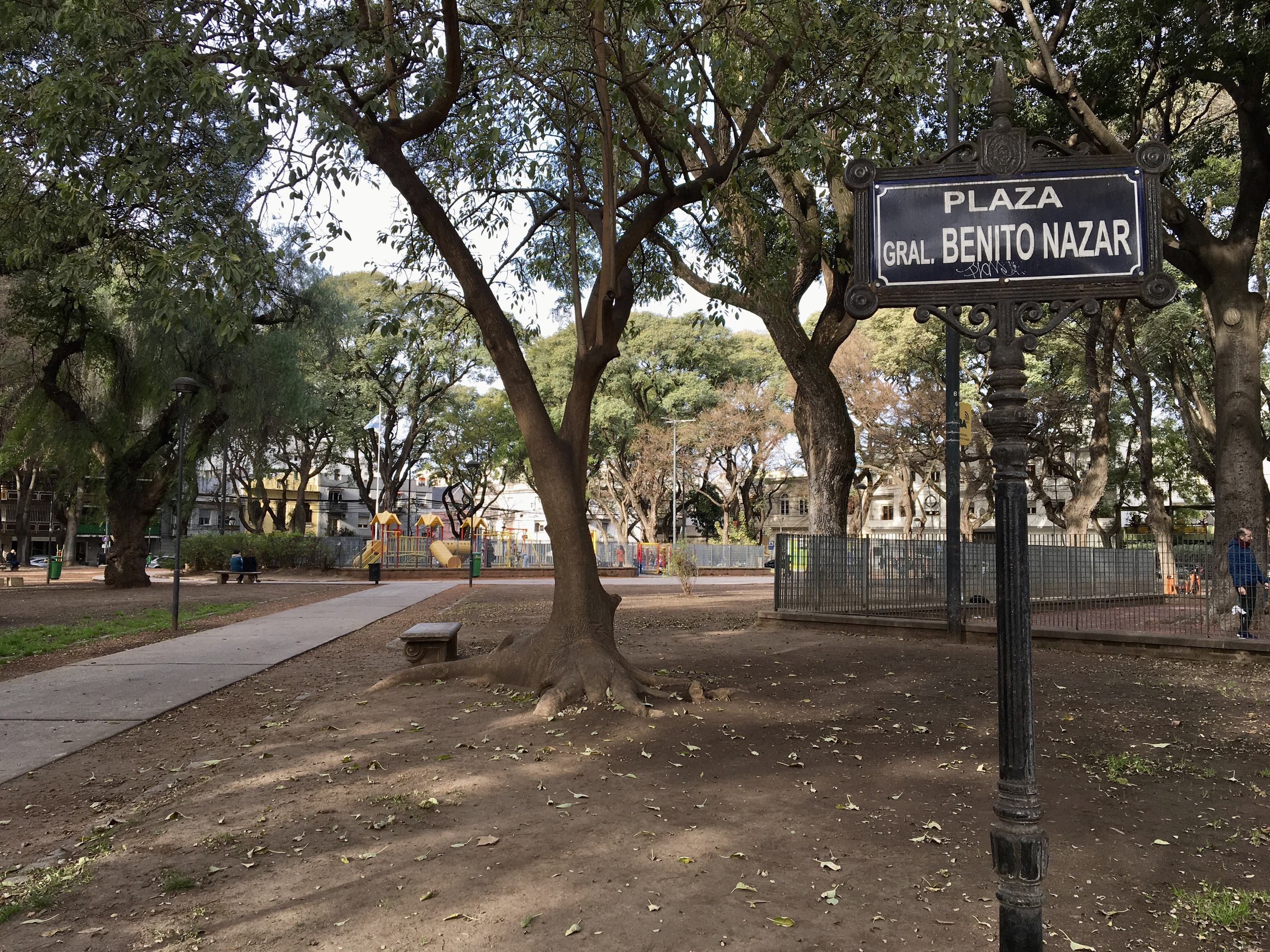 Plaza Benito Nazar, Villa Crespo.
Madamebiblio. https://commons.wikimedia.org/wiki/File:Plaza_Benito_Nazar.jpg
https://creativecommons.org/licenses/by-sa/4.0/