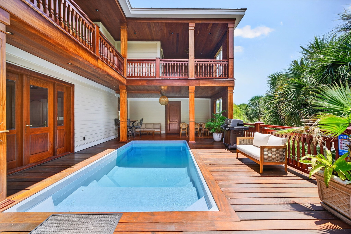 Private Pool | Rosewood Retreat | 2605 Palm Blvd, Isle of Palms, SC | IOP Escapes