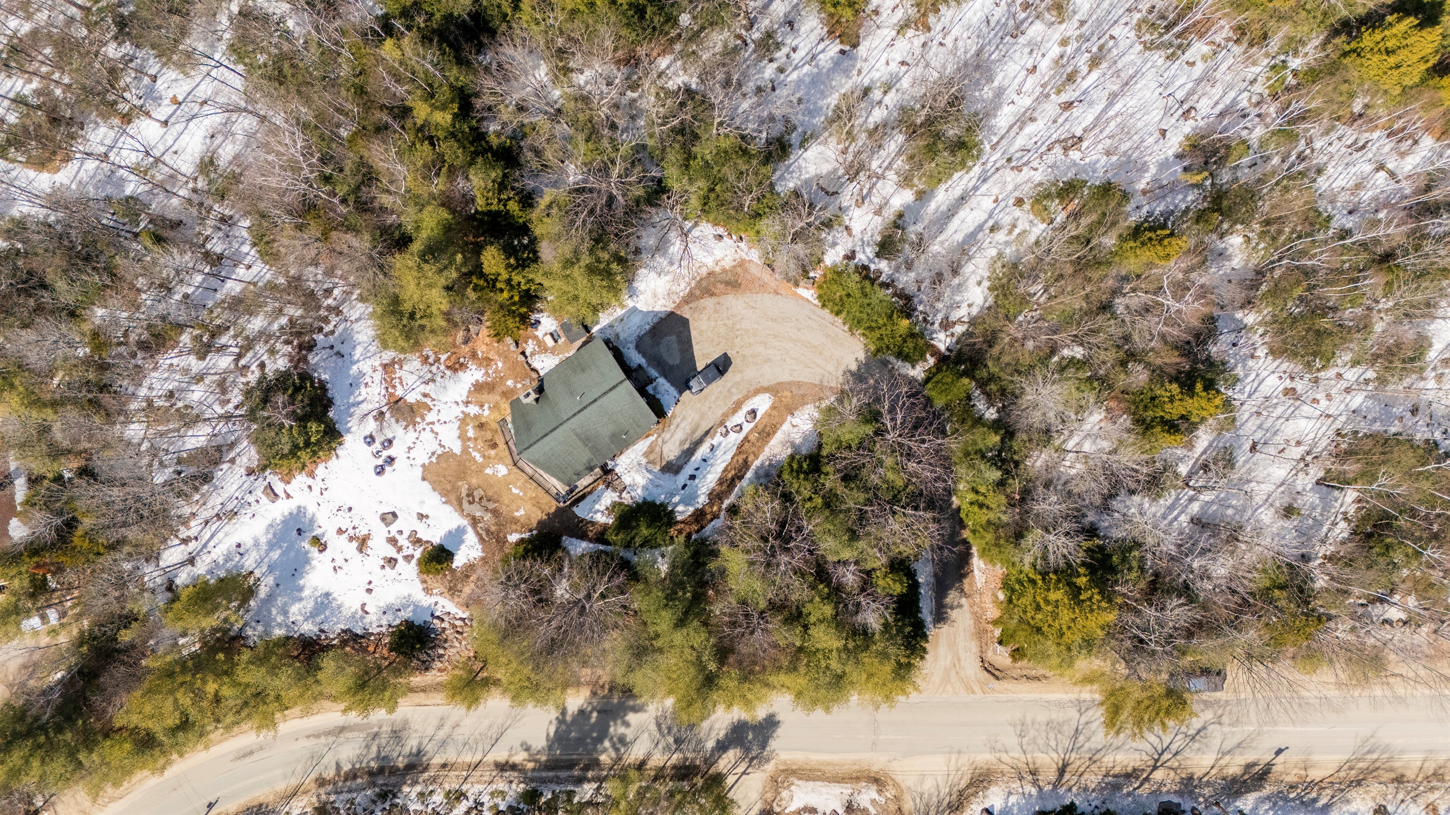A bird’s-eye view of your relaxing Newry getaway near Sunday River.
