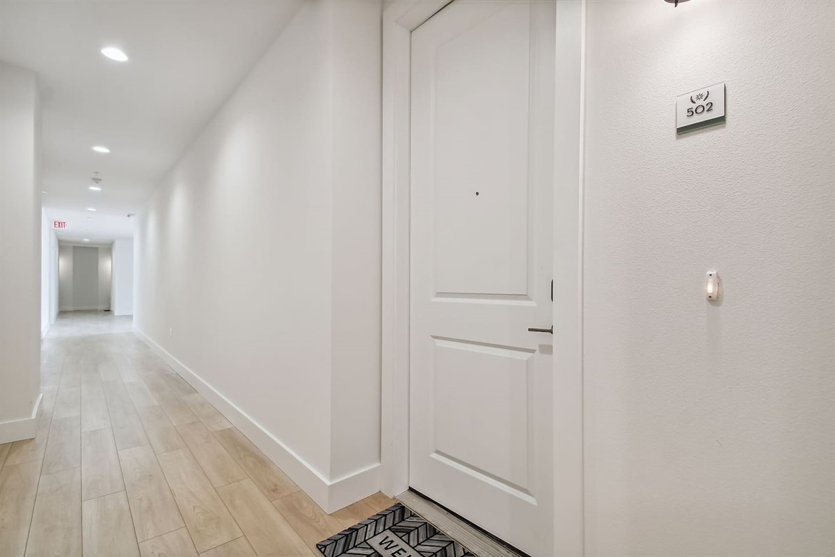 Private Entry to condo