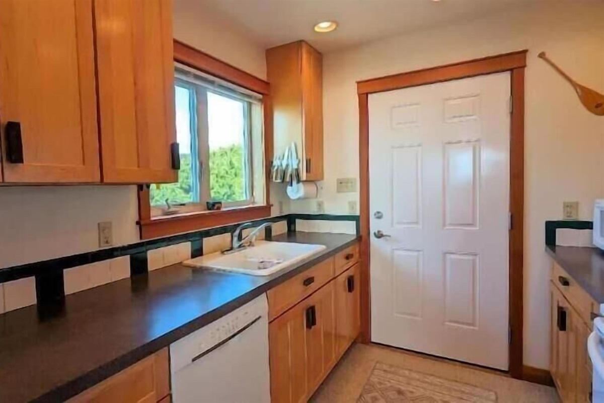 back door from kitchen on to deck