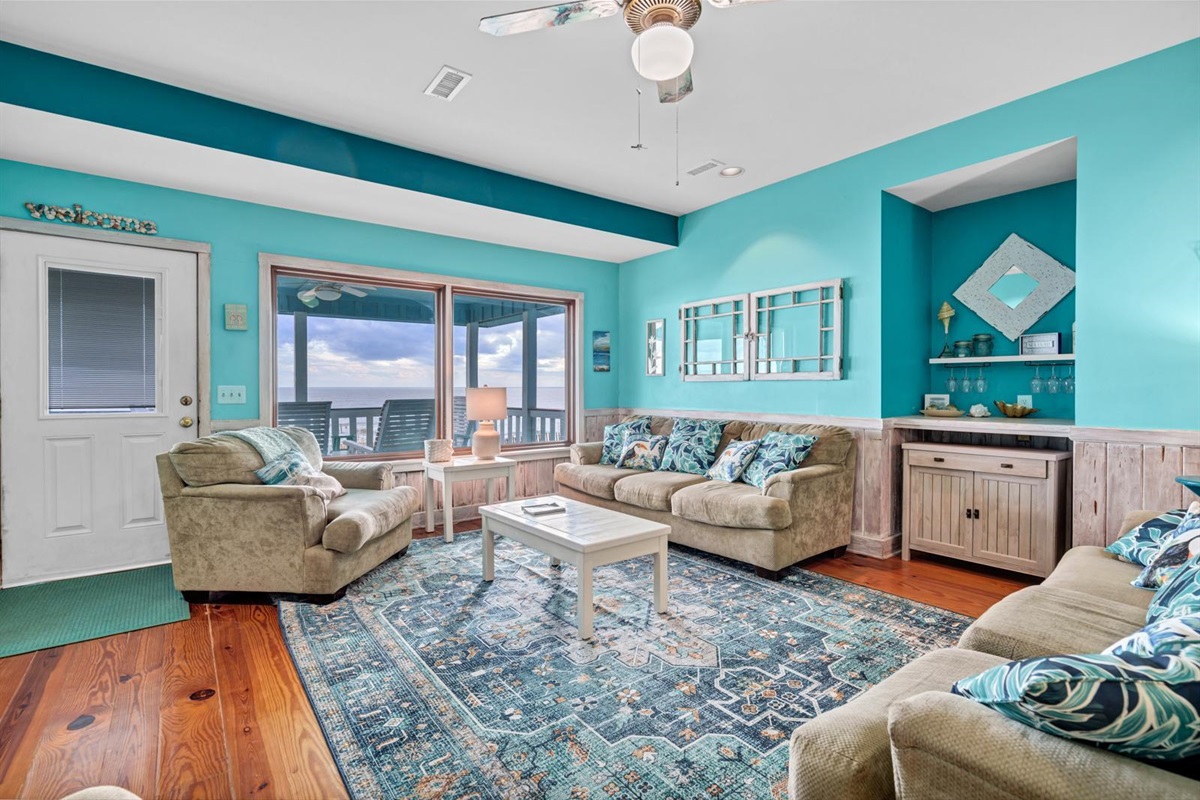 Bar Area in Family Room