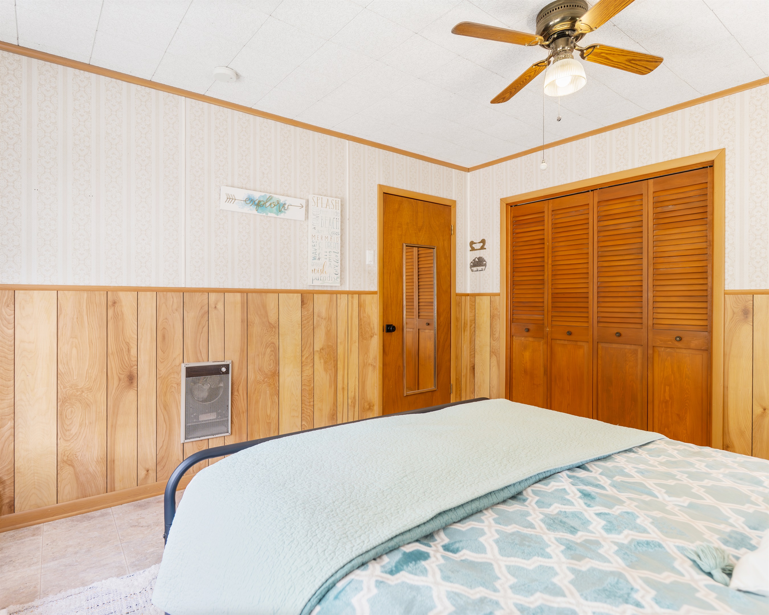 Queen Bedroom #1