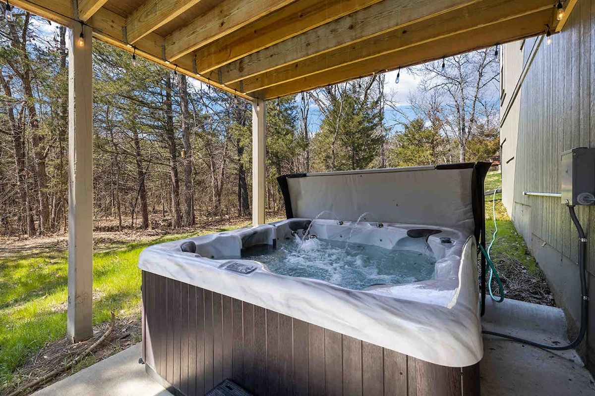 Large outdoor private hot tub