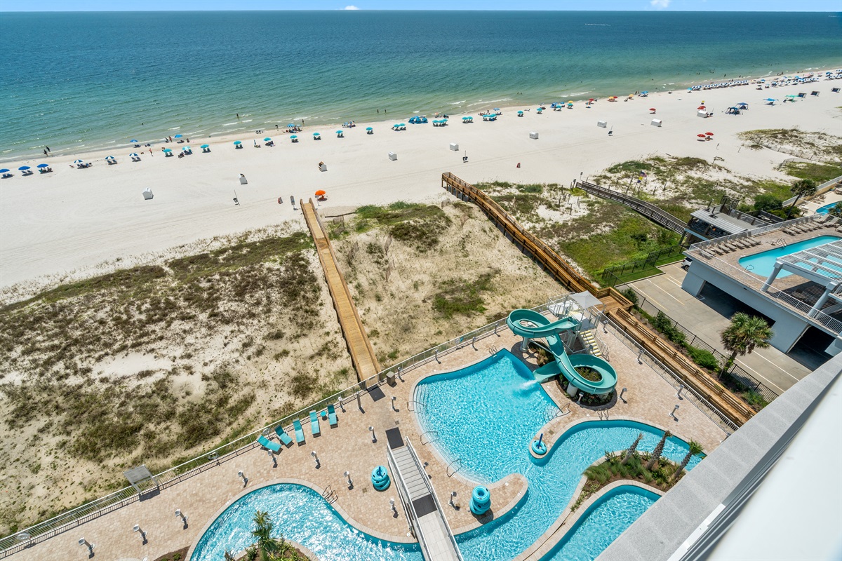 Pools/Lazy River