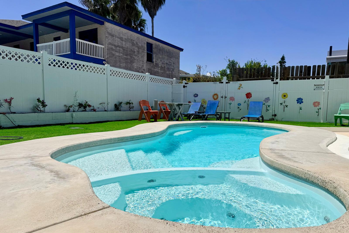 Wonderful Pool Area