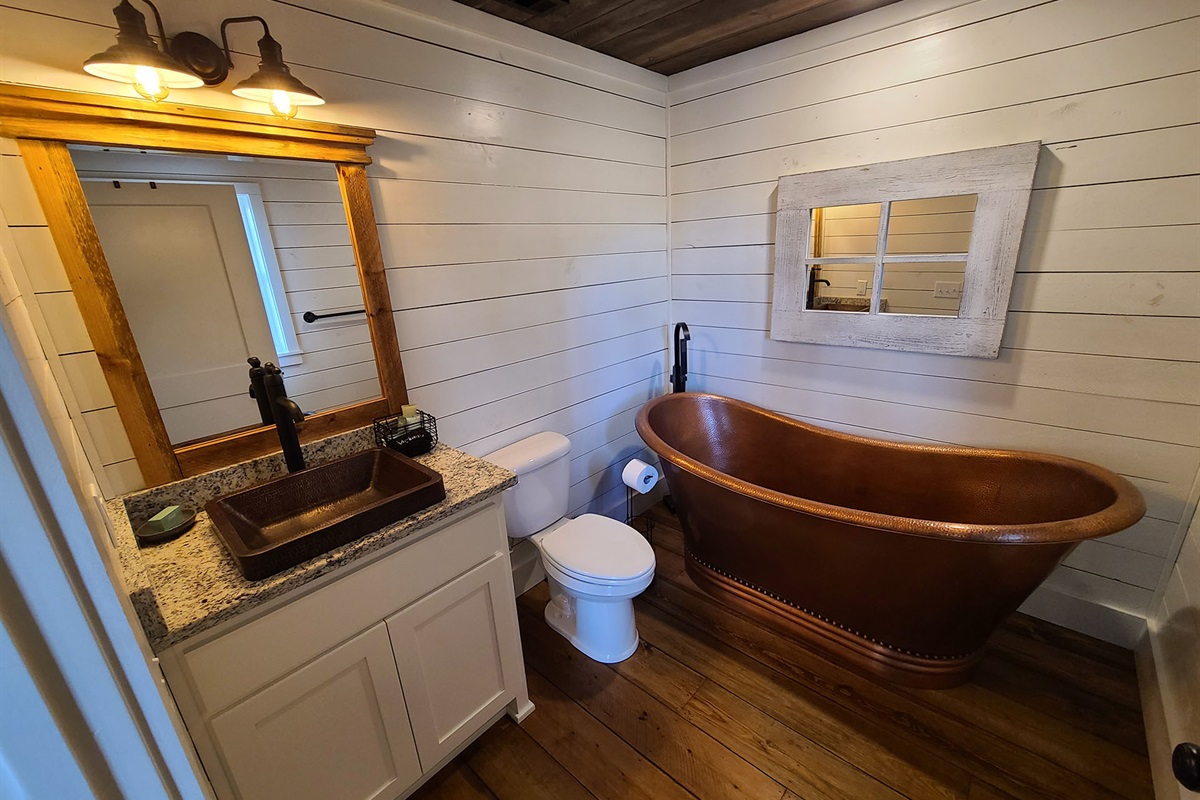 Master Bathroom Tub