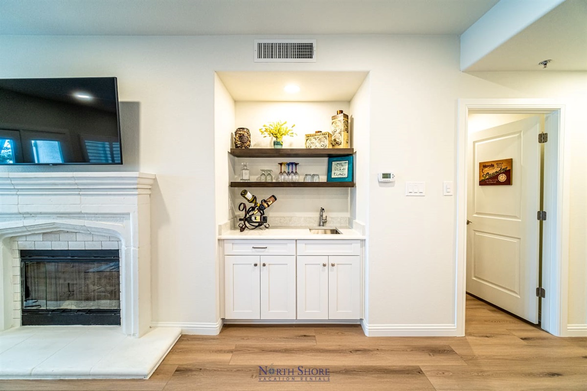 Wet Bar in Family Room