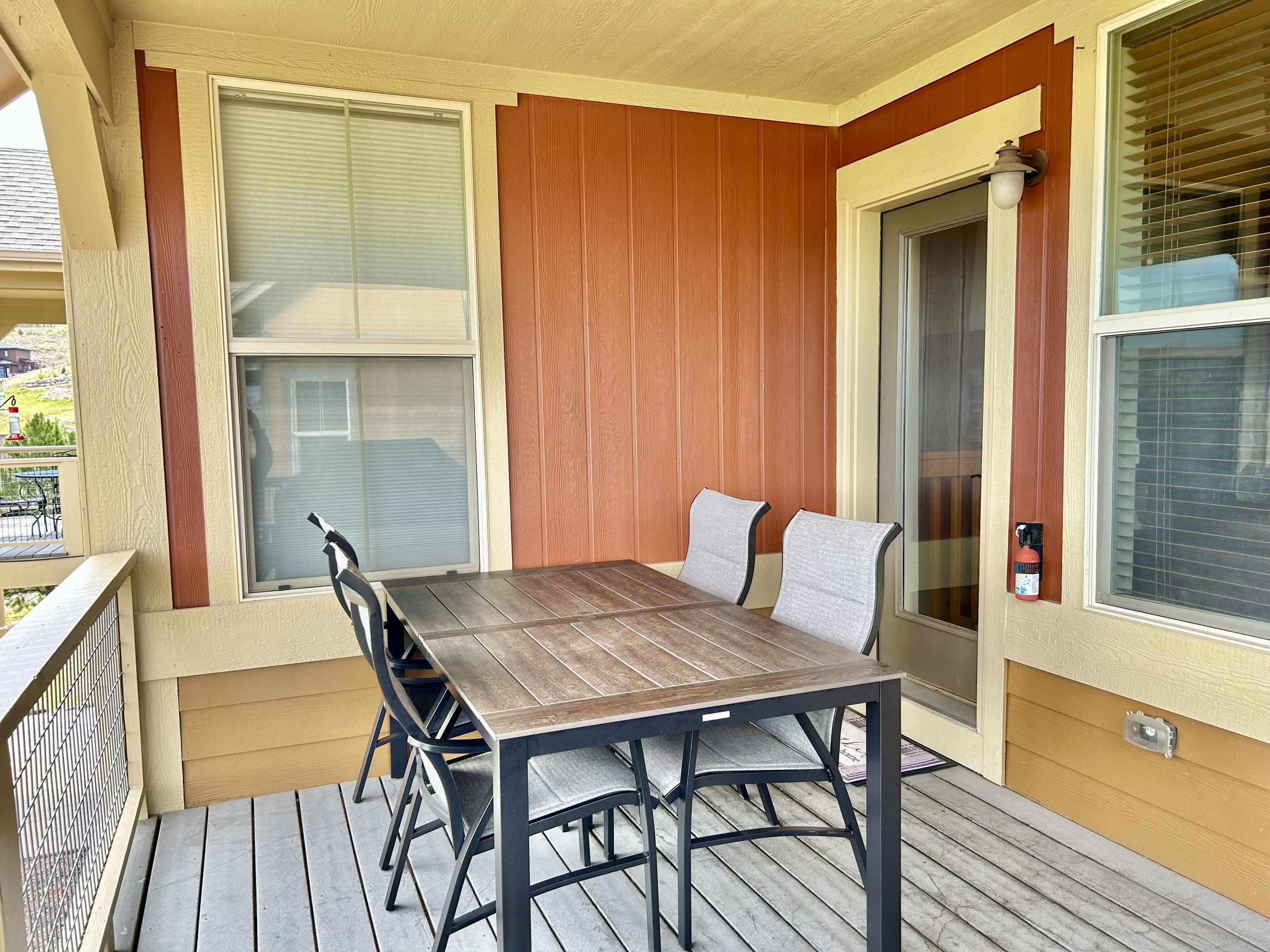 Outdoor Balcony with BBQ