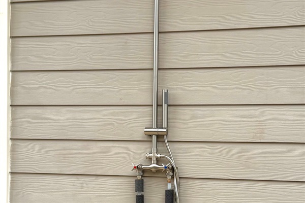Brand New in Spring 2026, Outdoor shower next to hot tub!