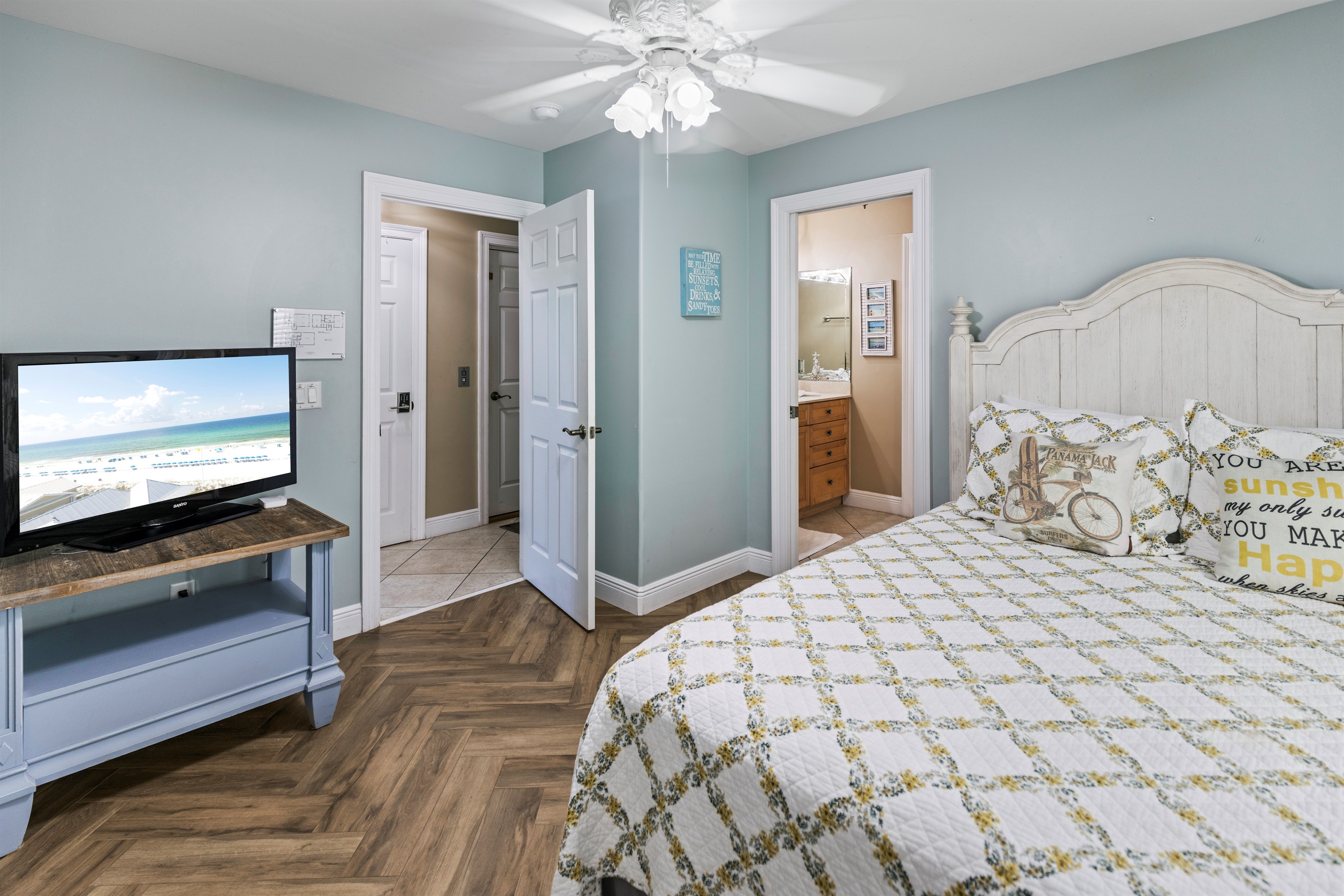 2nd Bedroom (1st Floor)