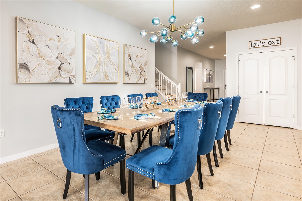 Twin Palms Villa: Dining