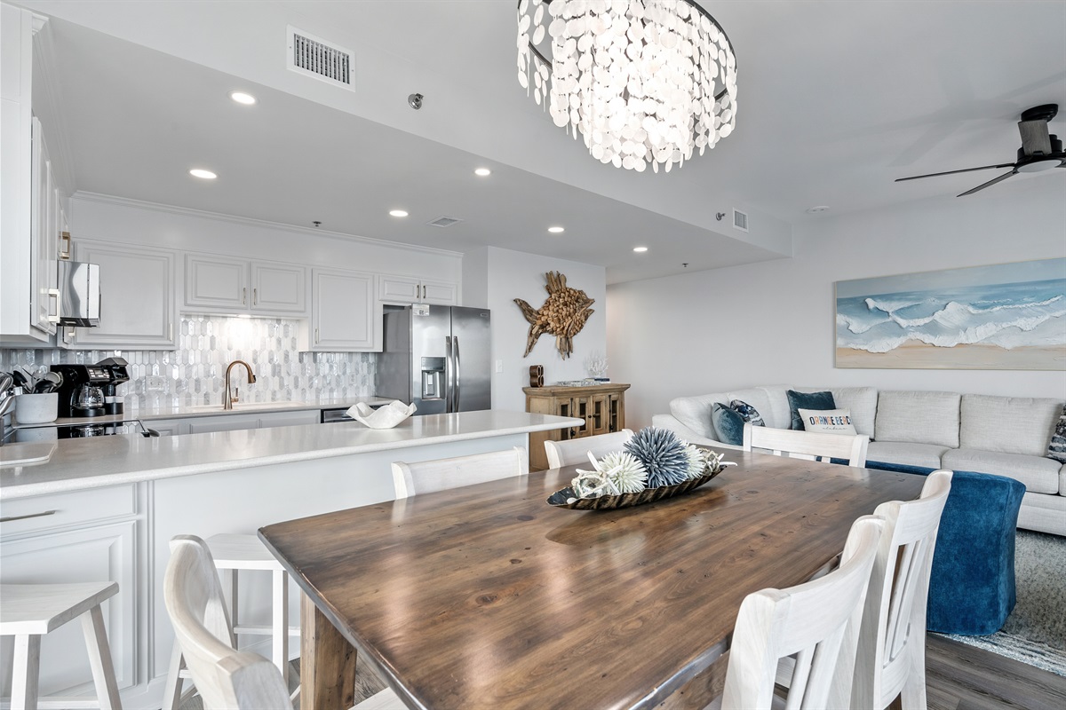 Dining/Kitchen