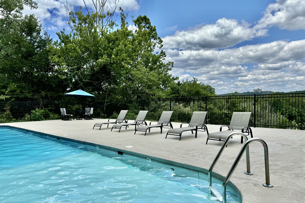 Plenty of poolside seating!