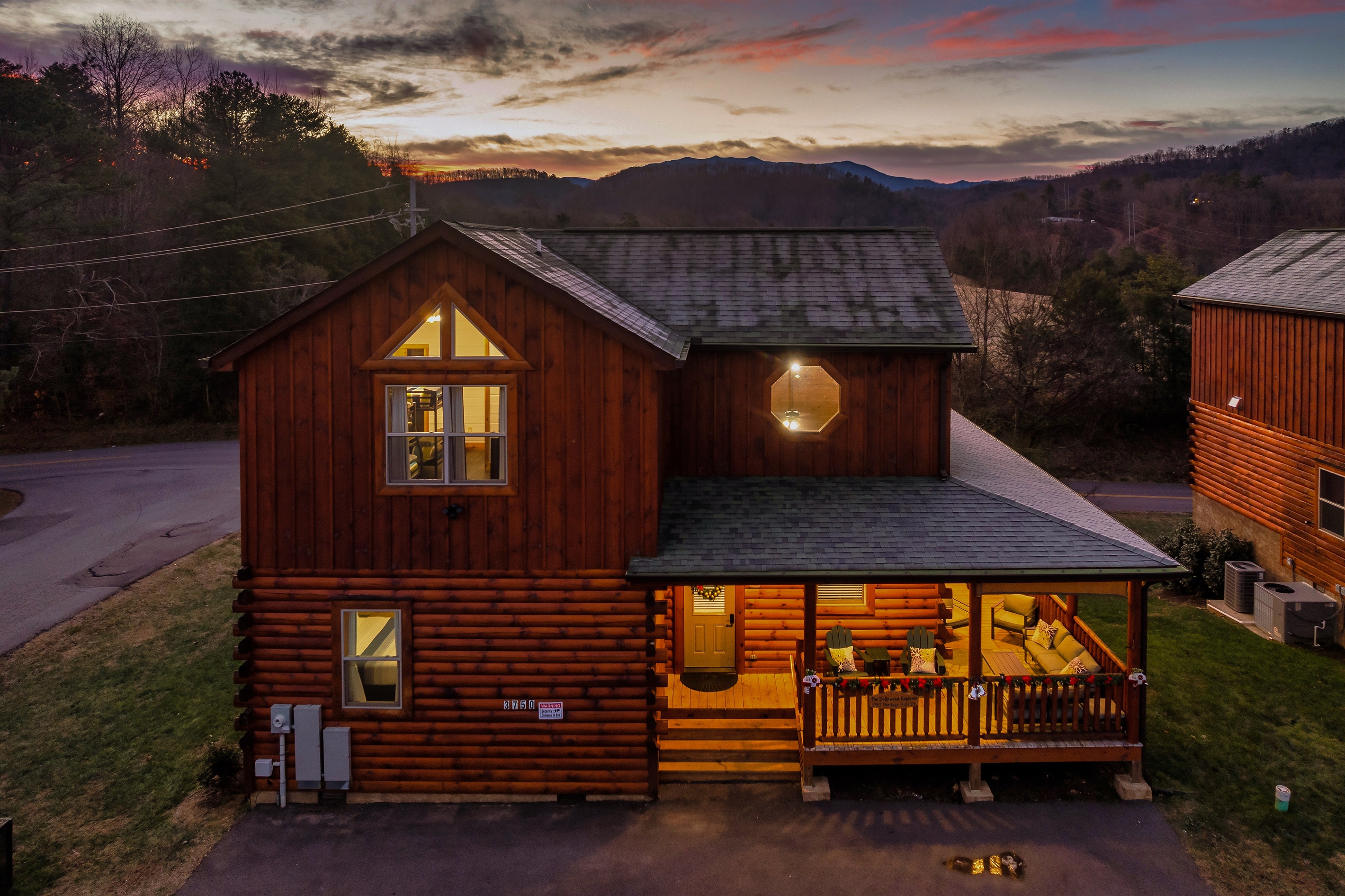 Cabin front - twilight view of mountains