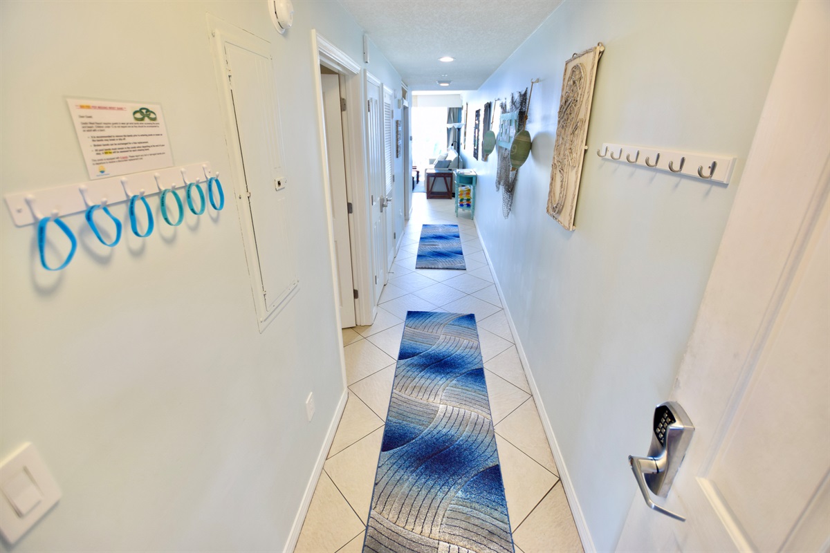 Destin West Gulfside #411: Hallway Entrance