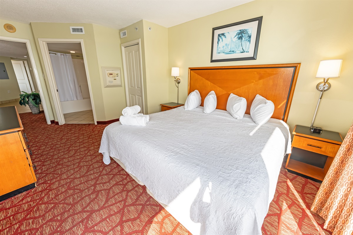 Beautiful Bedroom with Amazing Views 🌊☀️