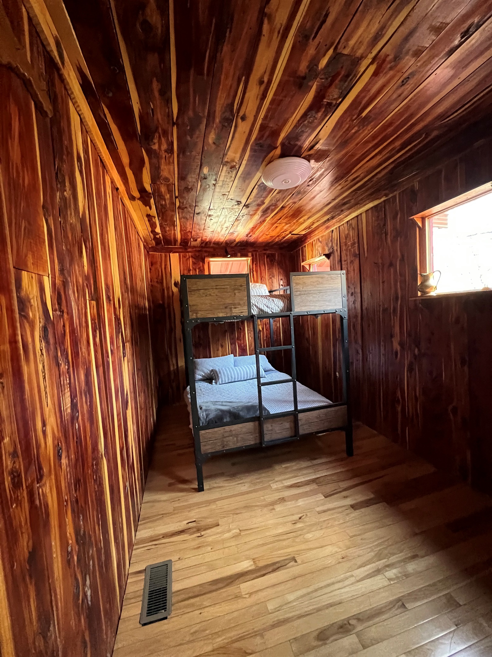 bunk room off of primary bedroom