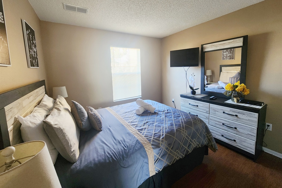 QUEEN bedroom, TV