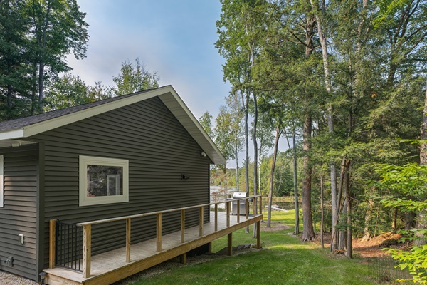 Side deck with locking gate for added child safety.