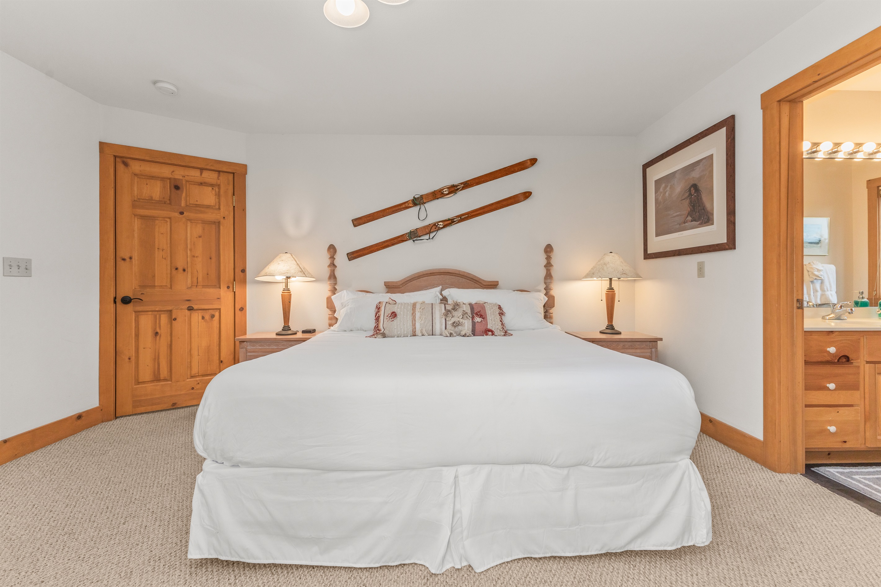 Ensuite Bedroom 2 | King Bed