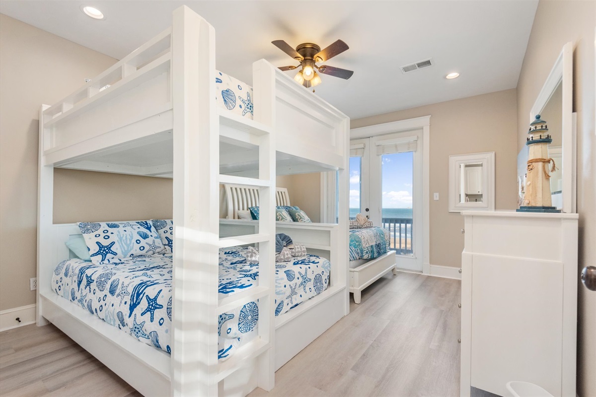 361c7b97ab094c06861d24b6636b3c99 Large | Beachhouse | Texas | TX | Vacation Homes | Galveston | Crystal Beach | Kokomo | Breezy Days | Beachfront Elegance | Sunrise Serenity | Southern Sands Property Management, LLC