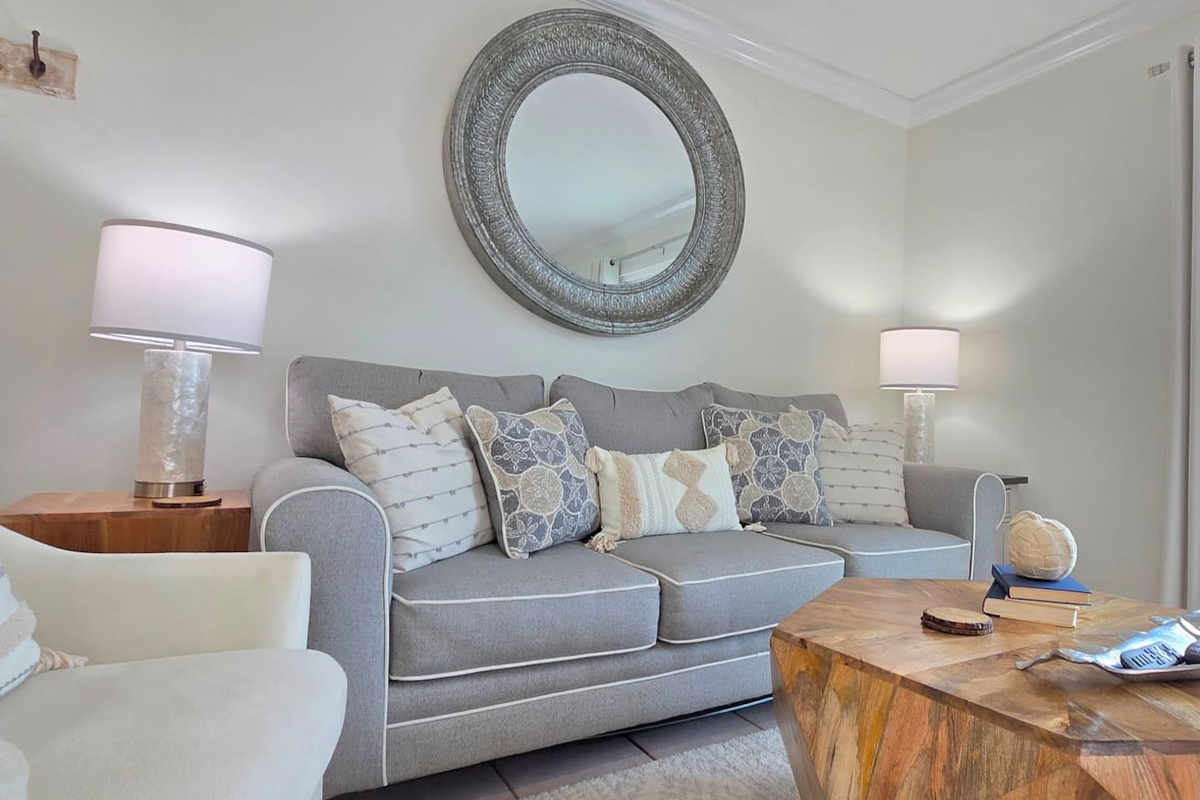 The queen sleeper sofa pulls out for a third sleep space &mdash; groups of six fit comfortably and nobody draws the short straw.