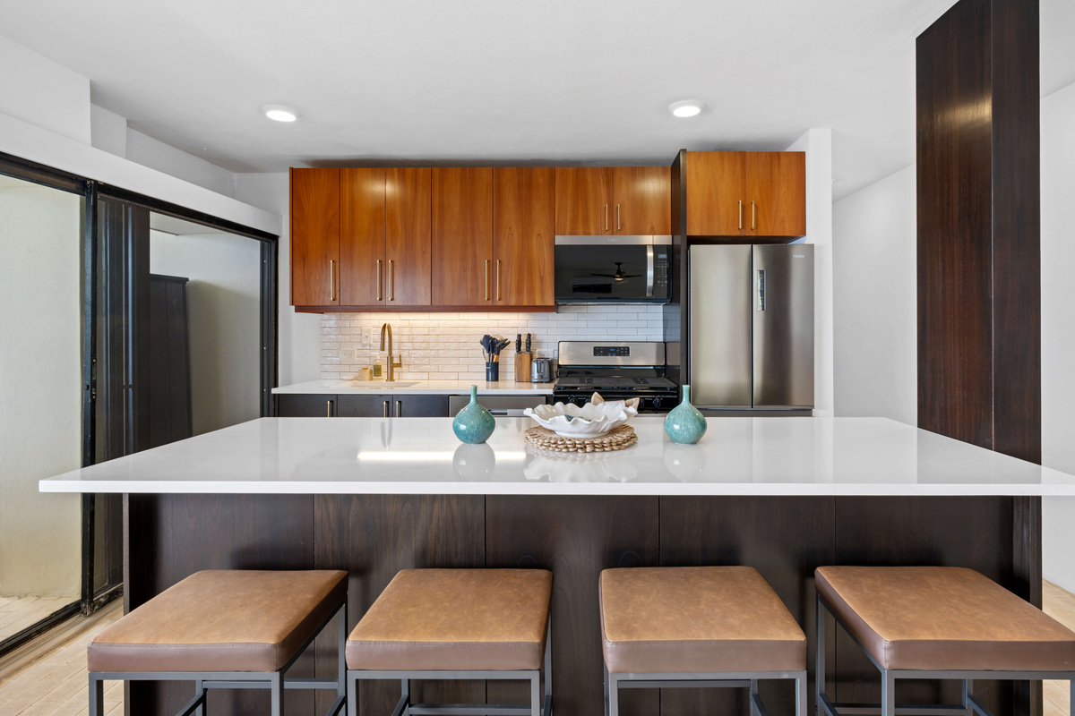 Seating for four at the kitchen island.