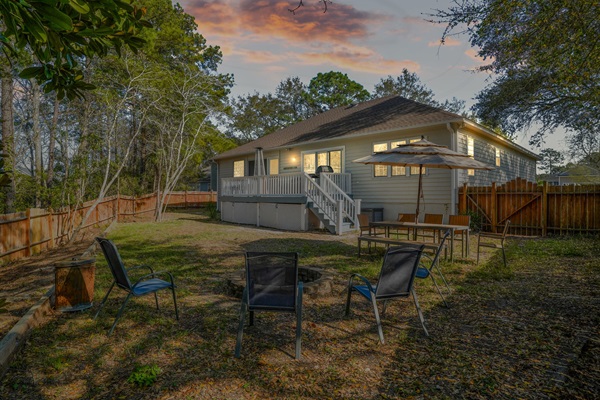 Twilight View: Rear