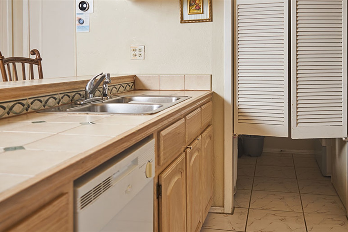 Kitchen with access to Laundry room